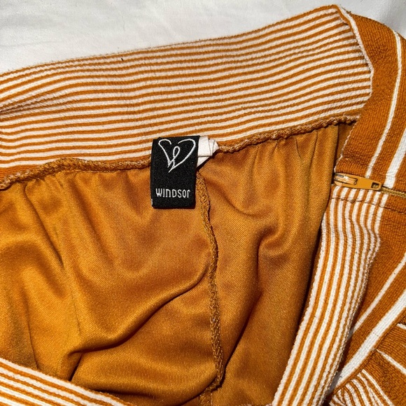 small windsor shorts - Picture 3 of 3